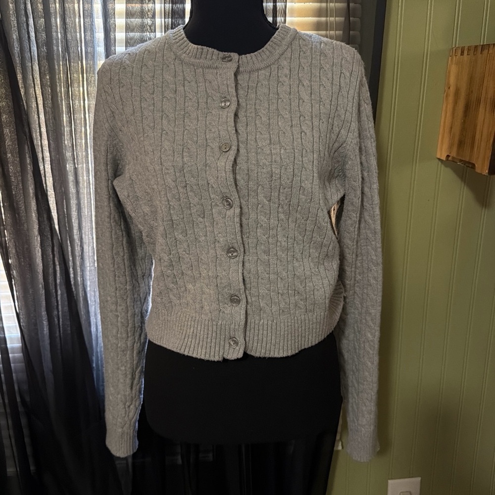 No Boundaries Light Gray Cable Knit Button-Front Cardigan